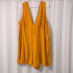 NWOT ASOS Curve Double V Romper - Size 16